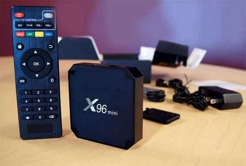 Смарт ТВ приставка X96 mini TV BOX 1/8 Гб Android для телевизоров