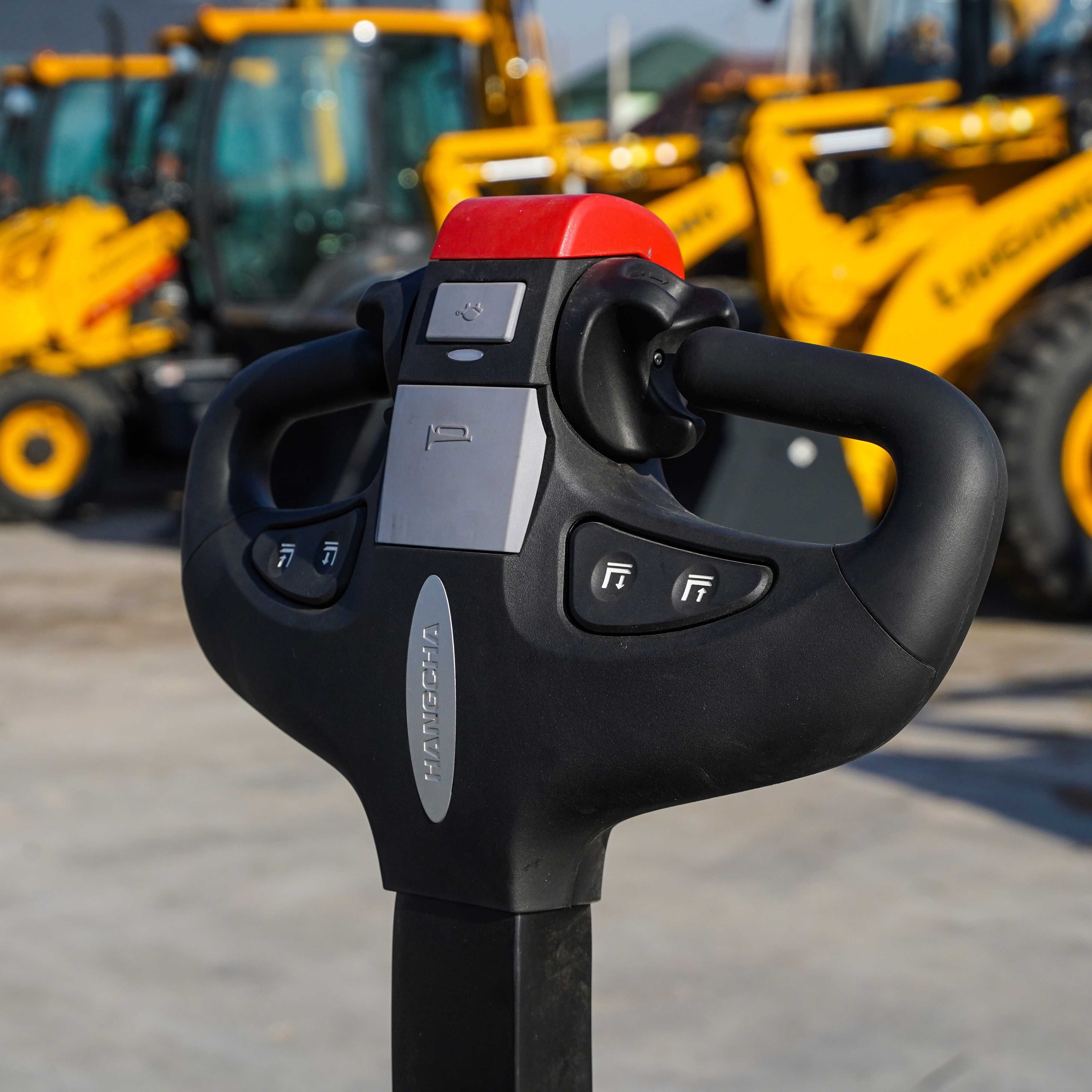 Электроштабелёр Hangcha CDD20-AC1S-l (2000 кг)