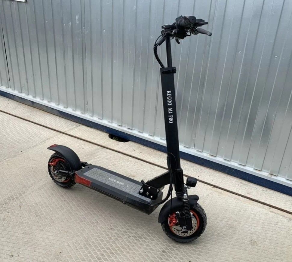 Электросамокат Kugoo kirin m4 pro.