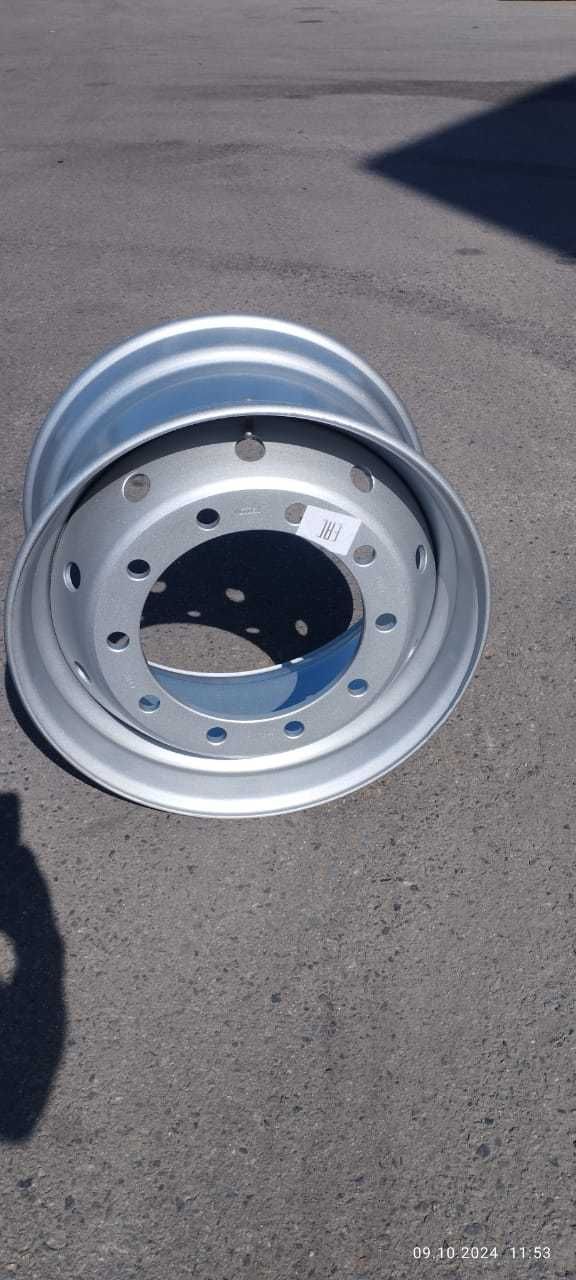 диски 22.5x11.75 ET135 на рулевую ось