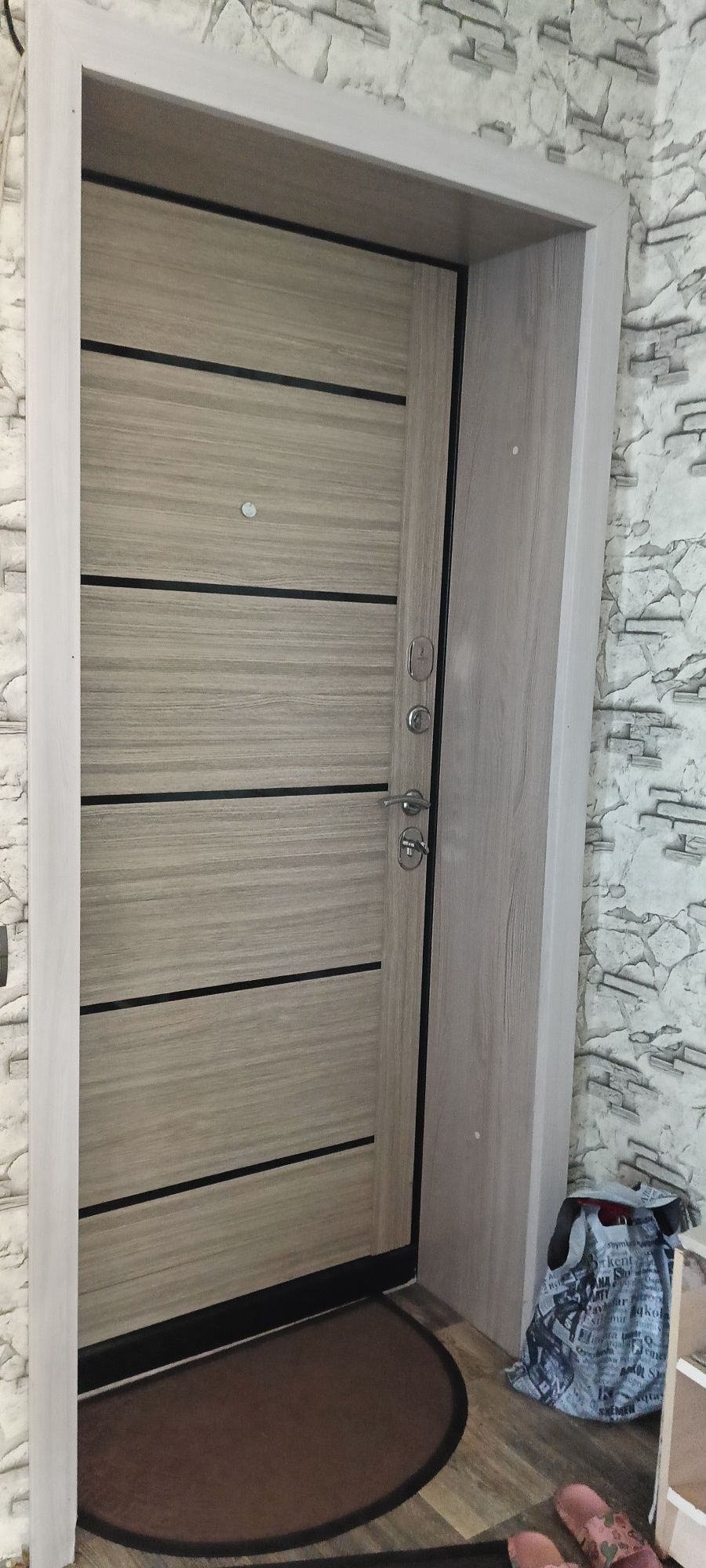 Продам 3х комнатную квартиру с гаражом