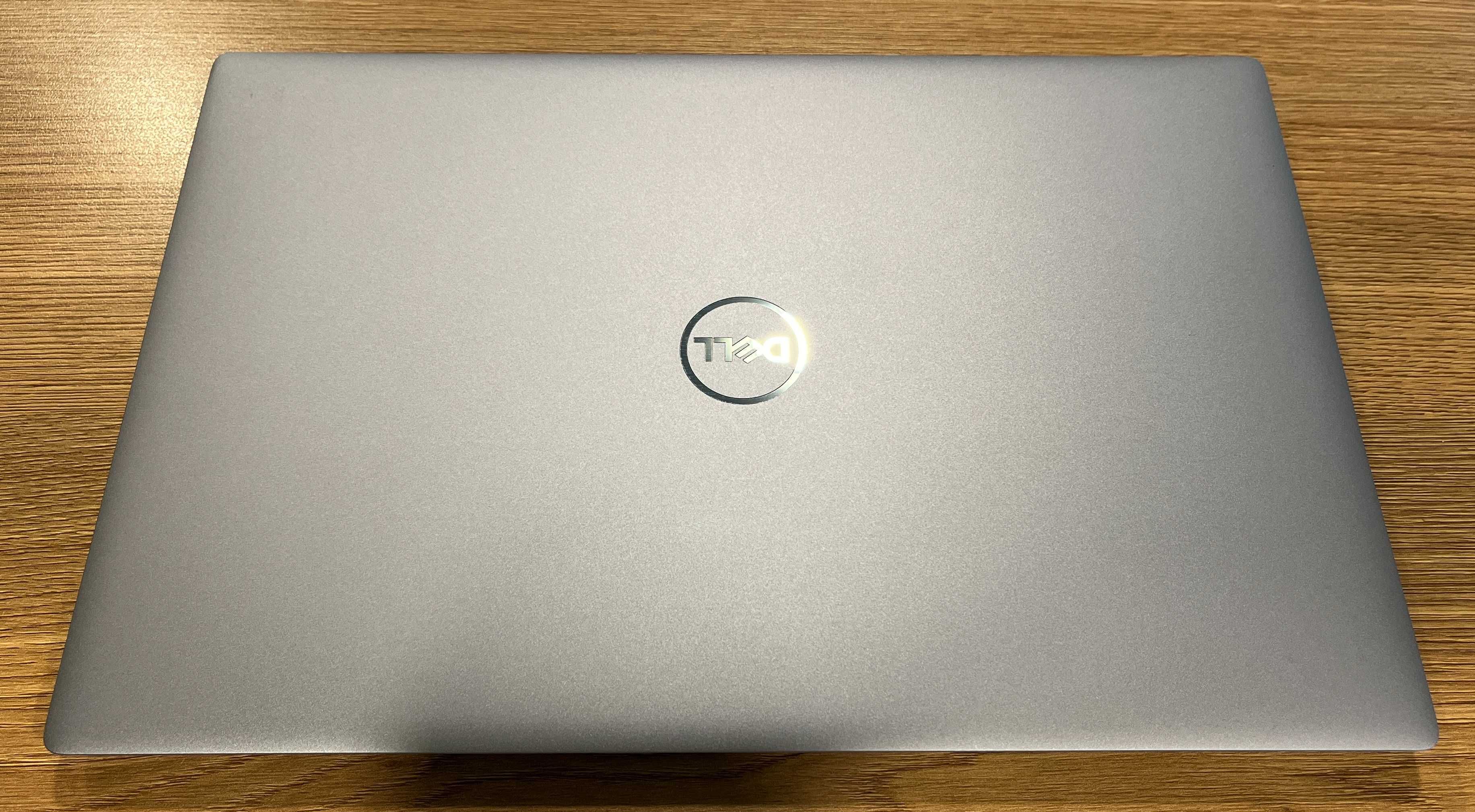 Ноутбук Dell XPS 9315. Core I5-1230U  - 3.3/4.4 GHz, 8/256 GB