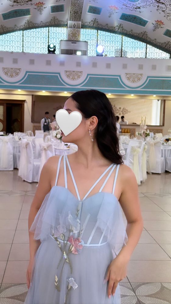 Нежное вечернее платье