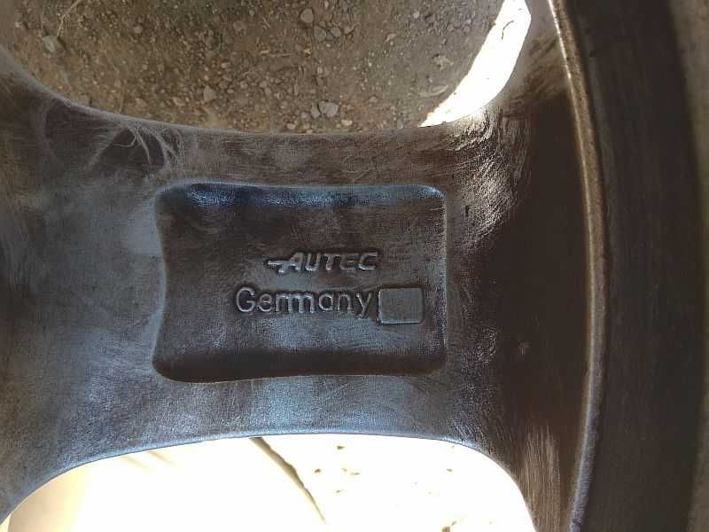 Продам оригинальные легкосплавные диски фирмы "Autec" на Audi