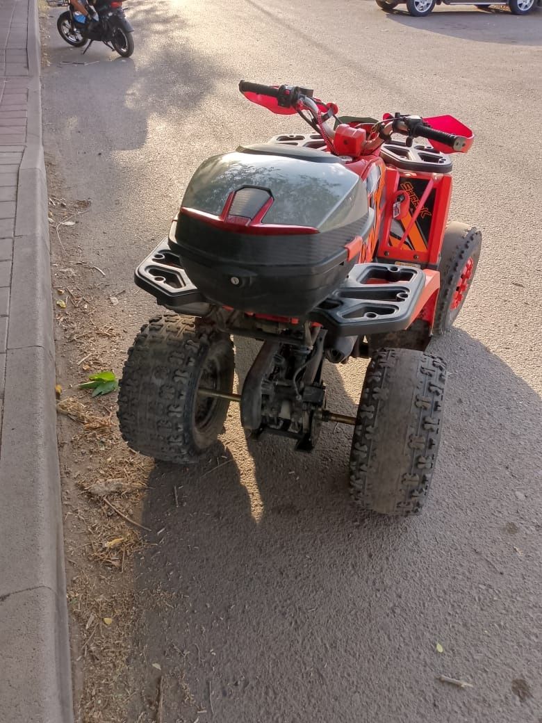 Продам квадроцикал