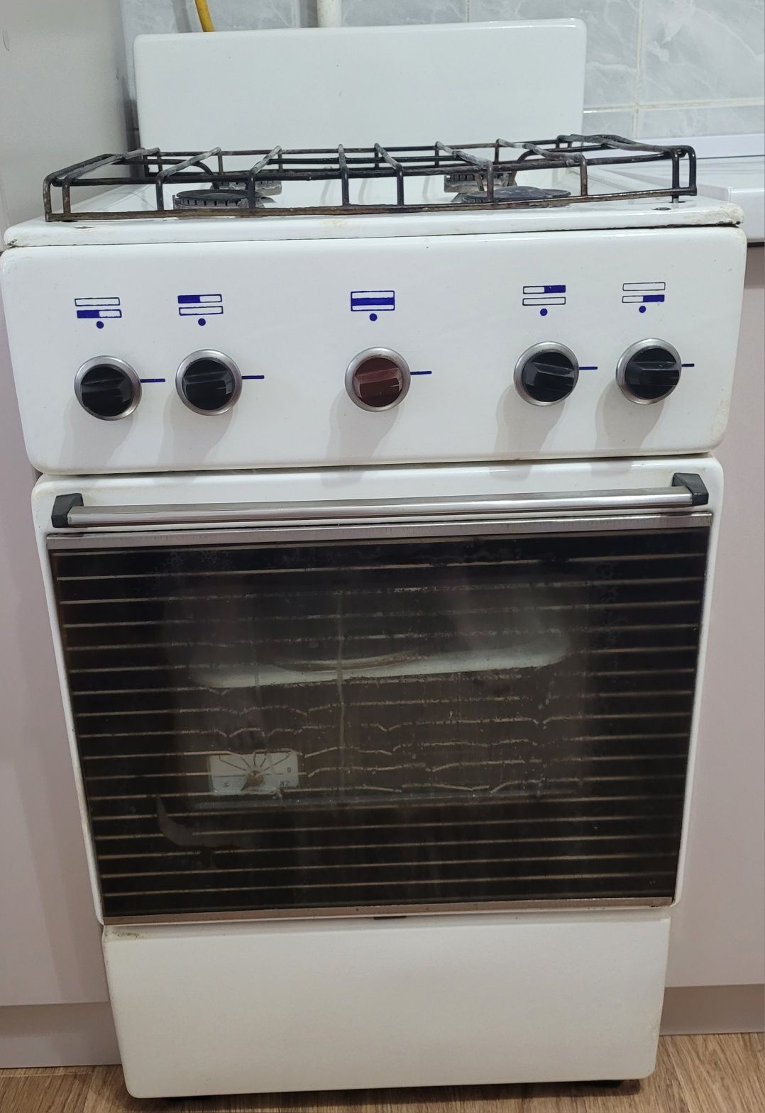 продам газовую плиту