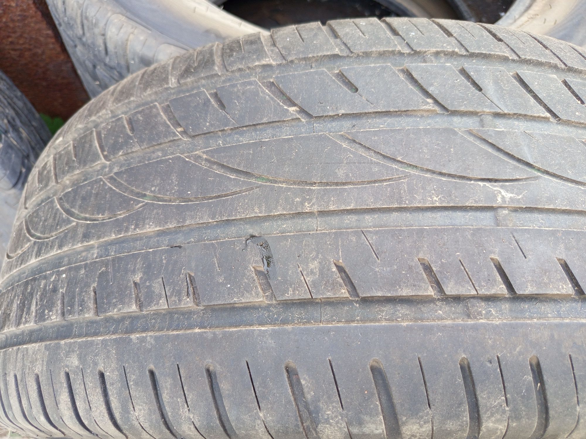 Летние шины 275/55R20