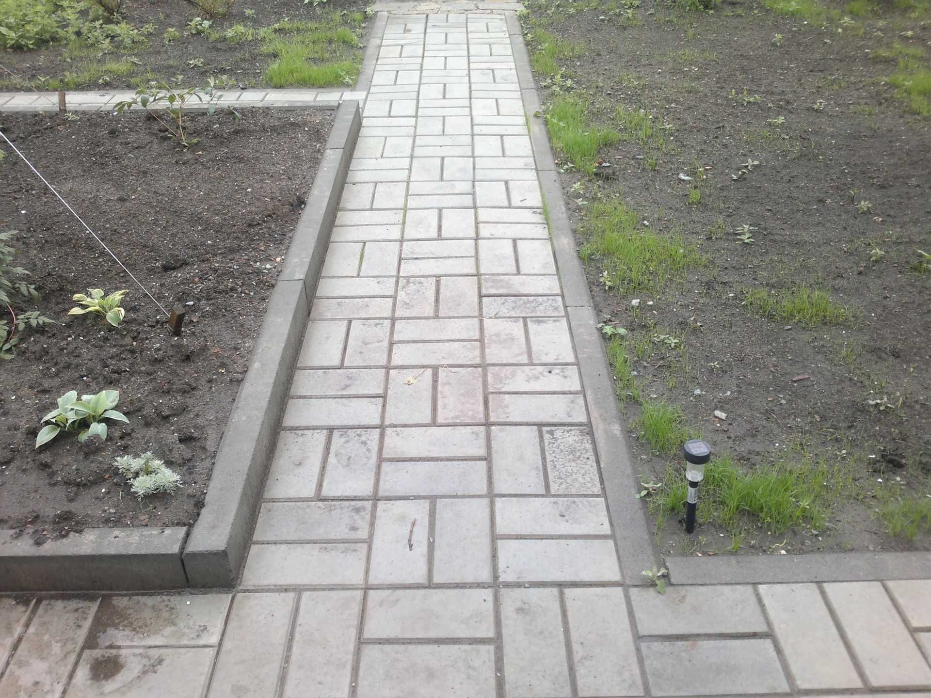 Бордюры дорожные и садовые серый и цветной.