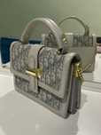 Сумочка Dior,серого цвета