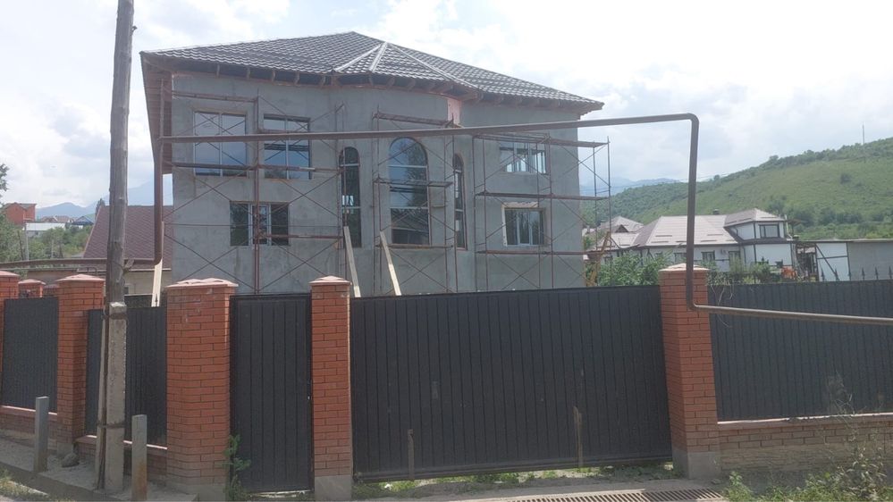 Строительные леса с колесами в аренду с доставкой
