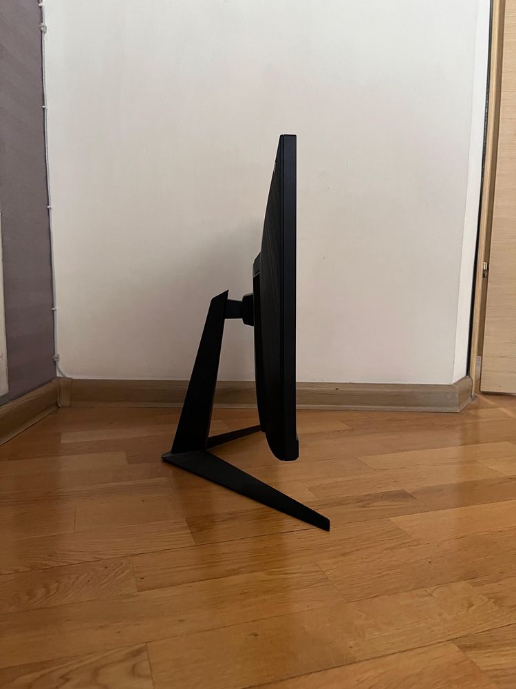 Продам новый игровой монитор MSI G2412F