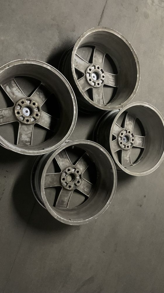 Диски r18 5/112 от passat cc
