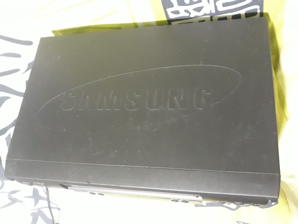 Продам видеомагнитофон Samsung