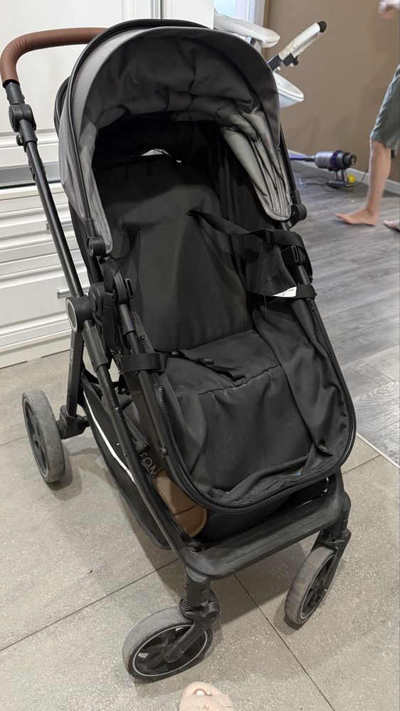 Коляска Tomix 2024