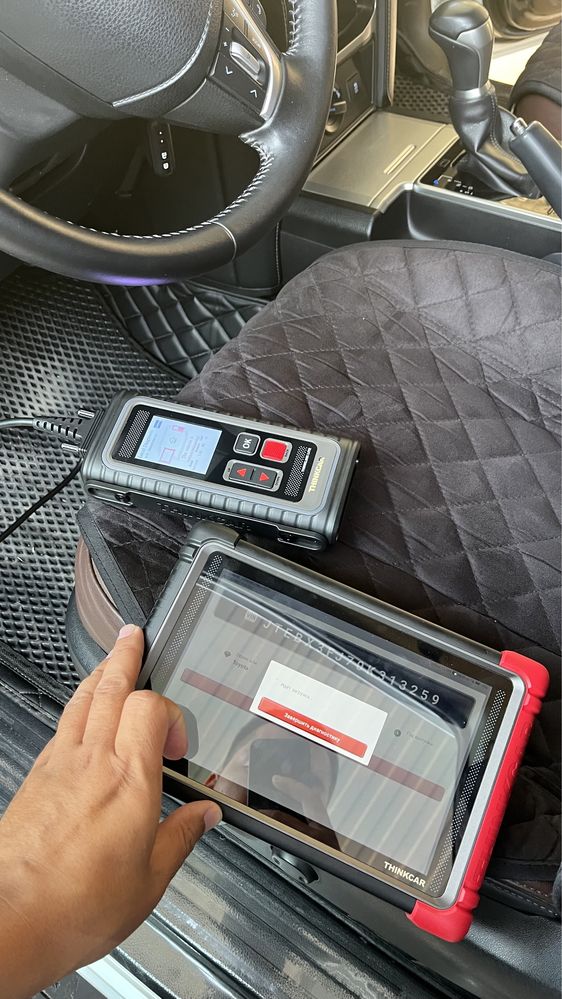 Автоподбор автоэксперт проверка авто толщиномером. Сверка пробега