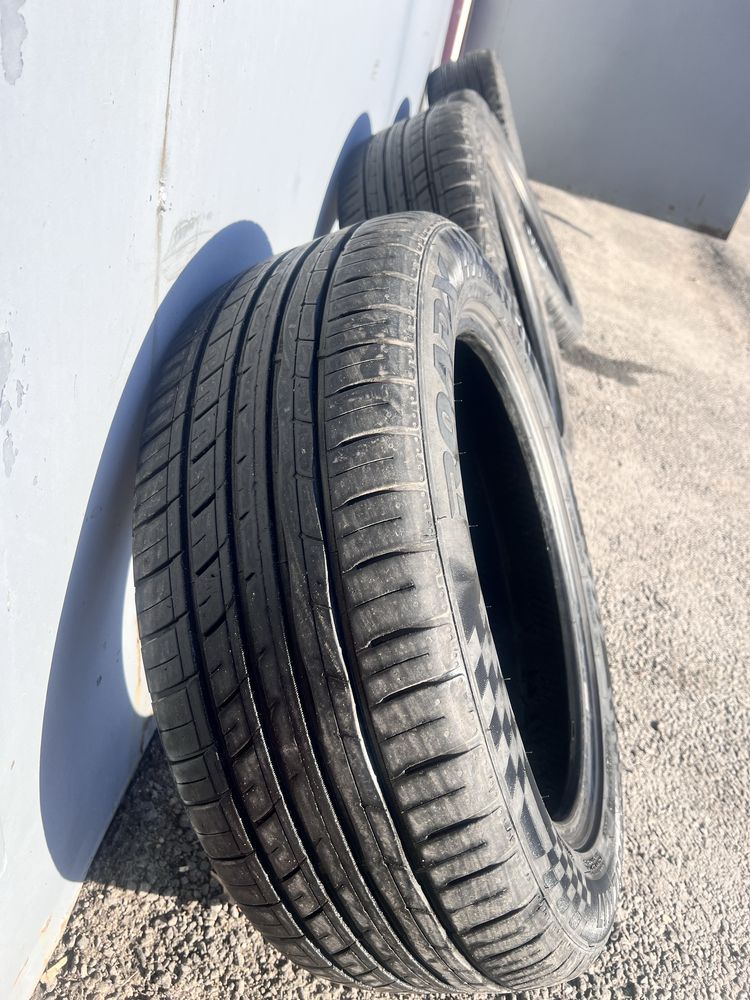 Автошины 215/55 R 17 ROADX