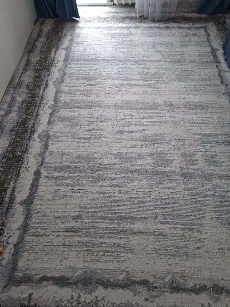 Продам ковер 300×400