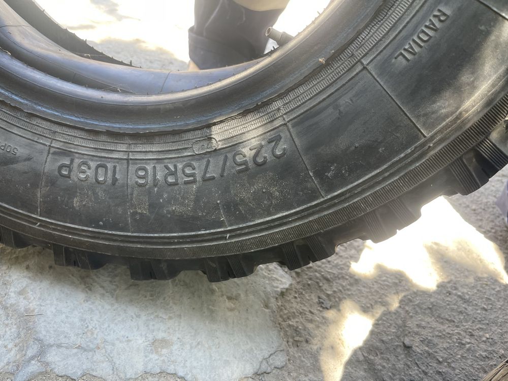 Баллон всесезонный 225/75R16