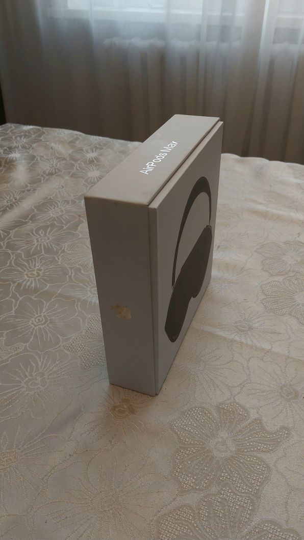 AirPods Max наушники