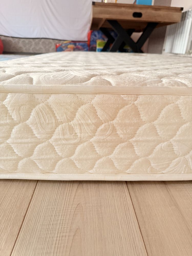 Продам ортопедический матрас 180*200