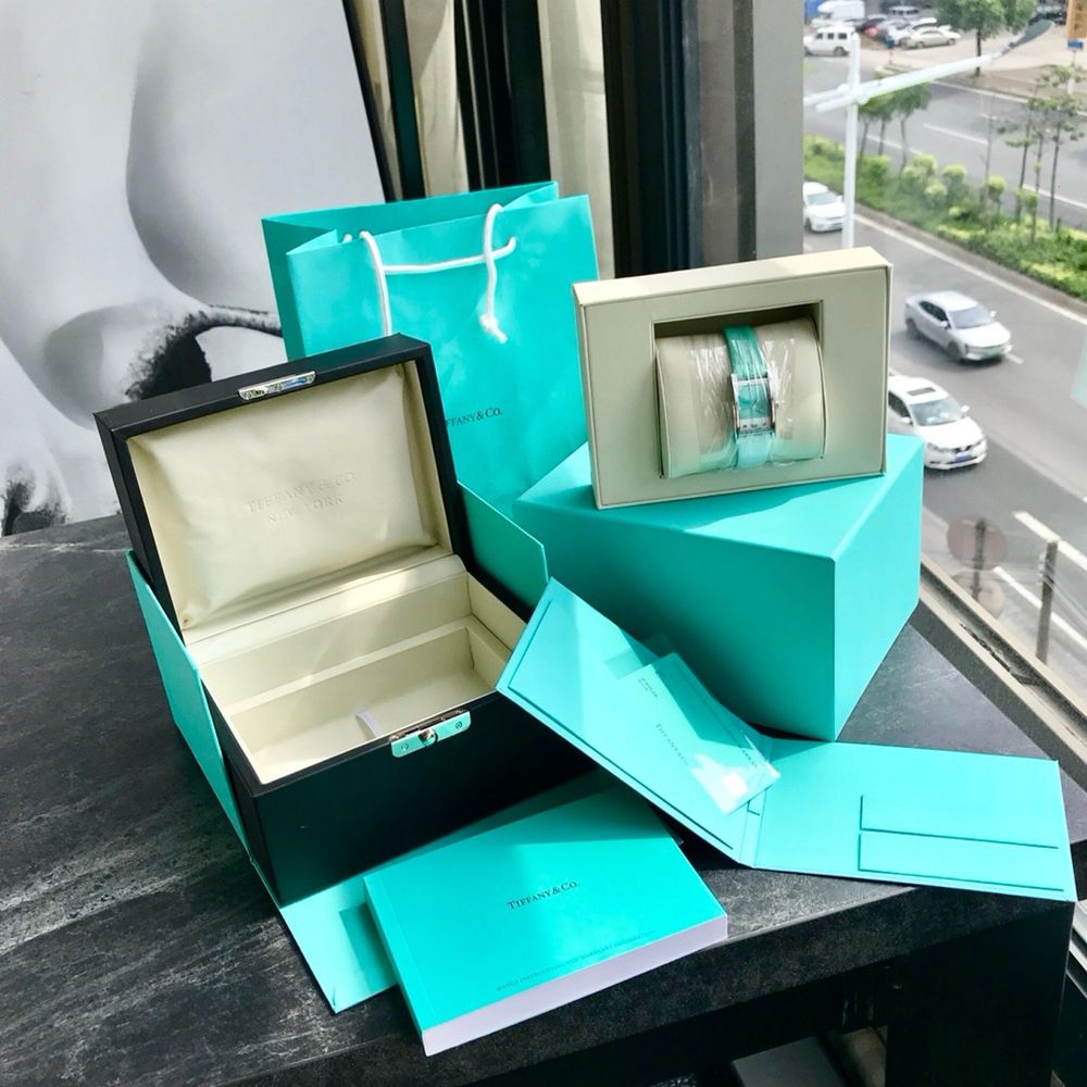 Tiffany женские часы
