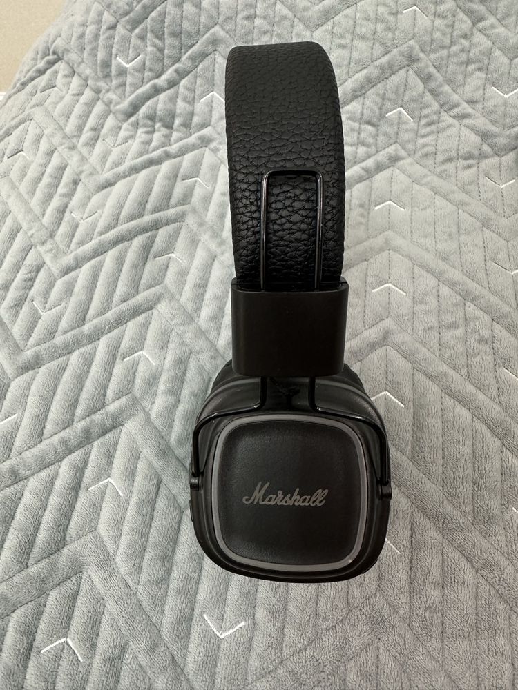 Наушники Marshall Major IV