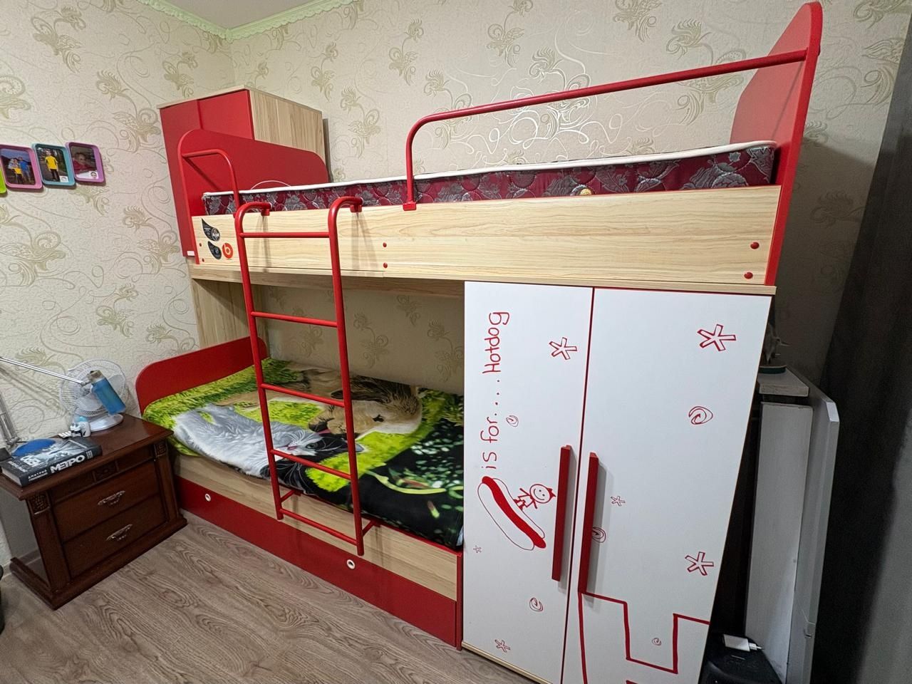 Двухъярусная кровать