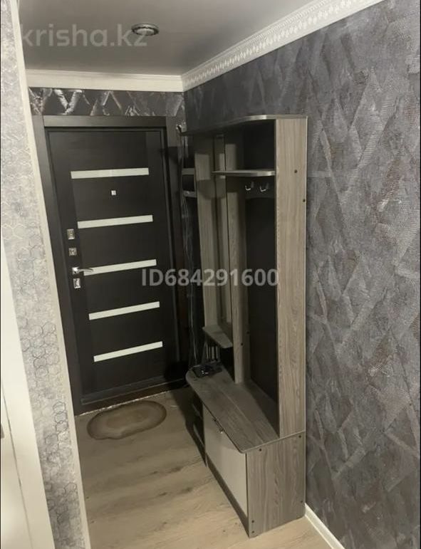 Продам 2 х комнатную в центре