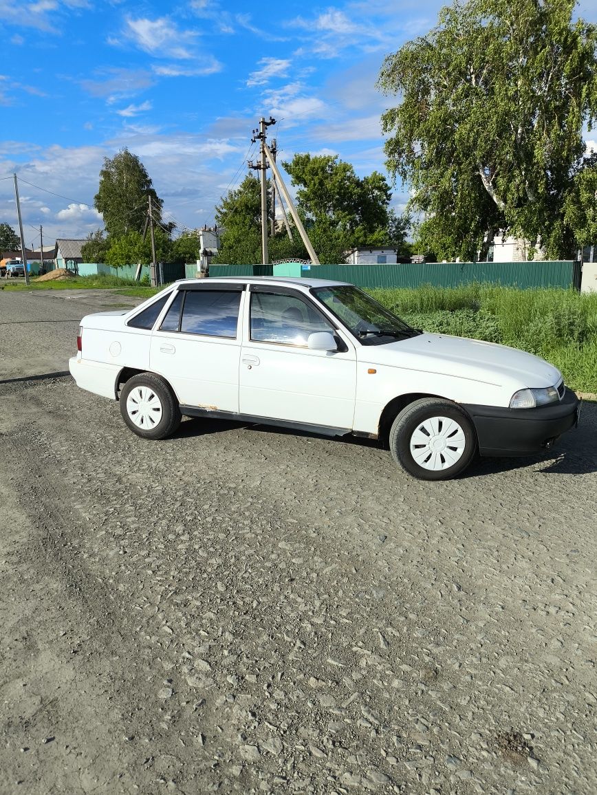 Део нексия 1997 года