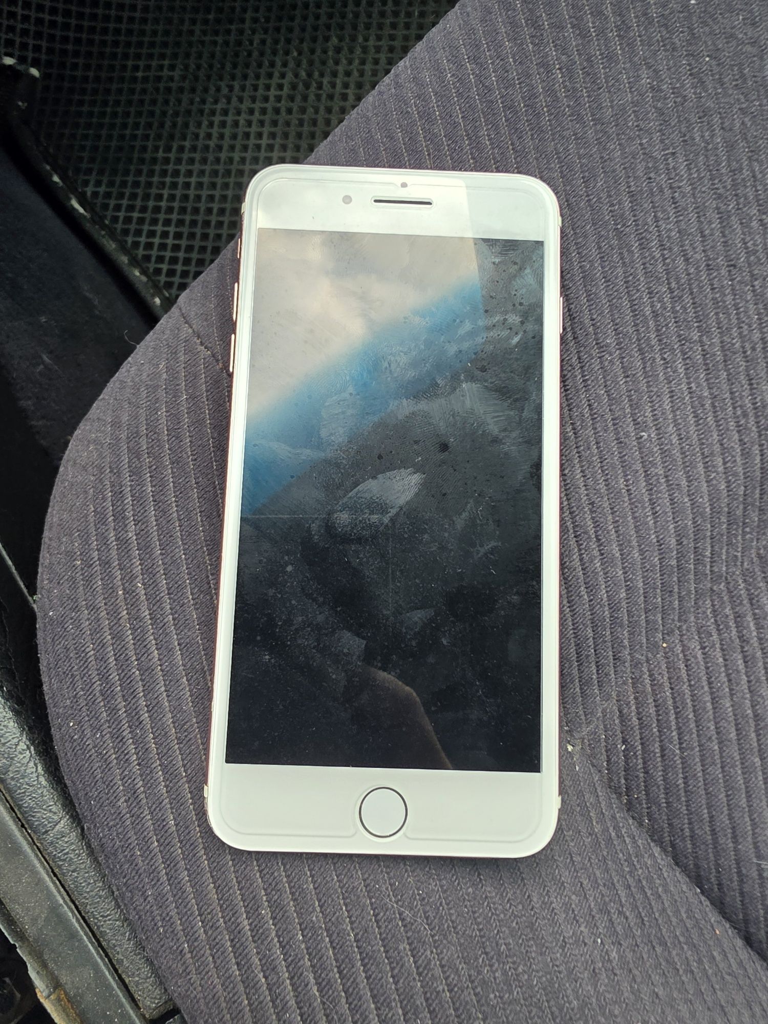 IPhone 7 plus востановленый
