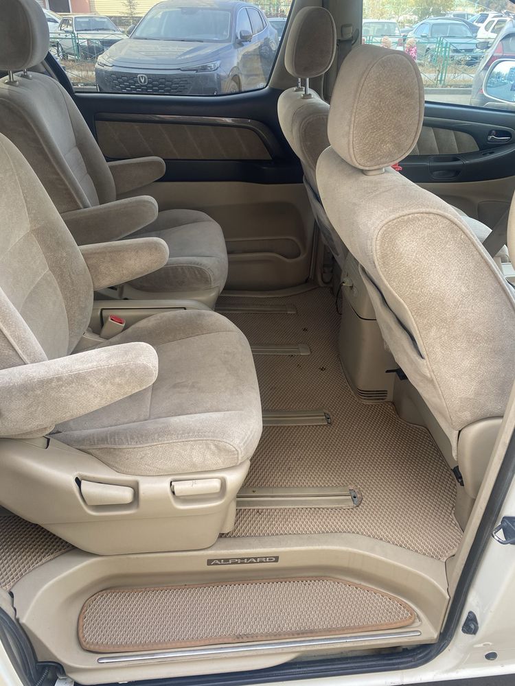 Toyota Alphard 2006