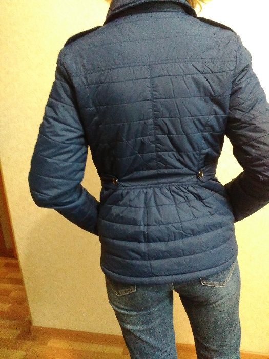 продам куртку на весну или осень