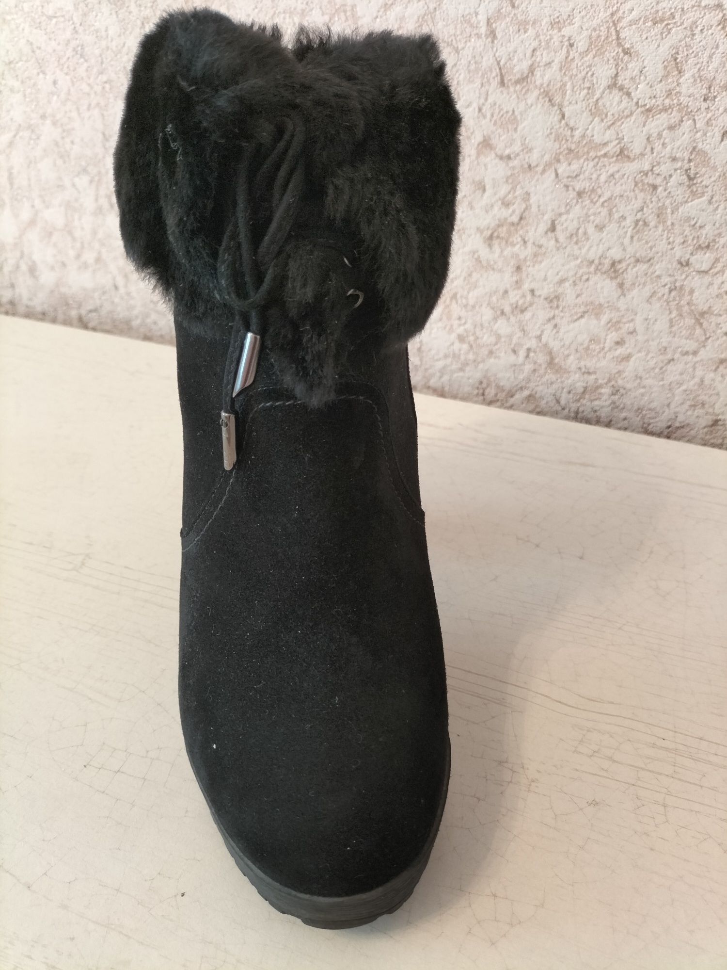 Ботинки зимние женские