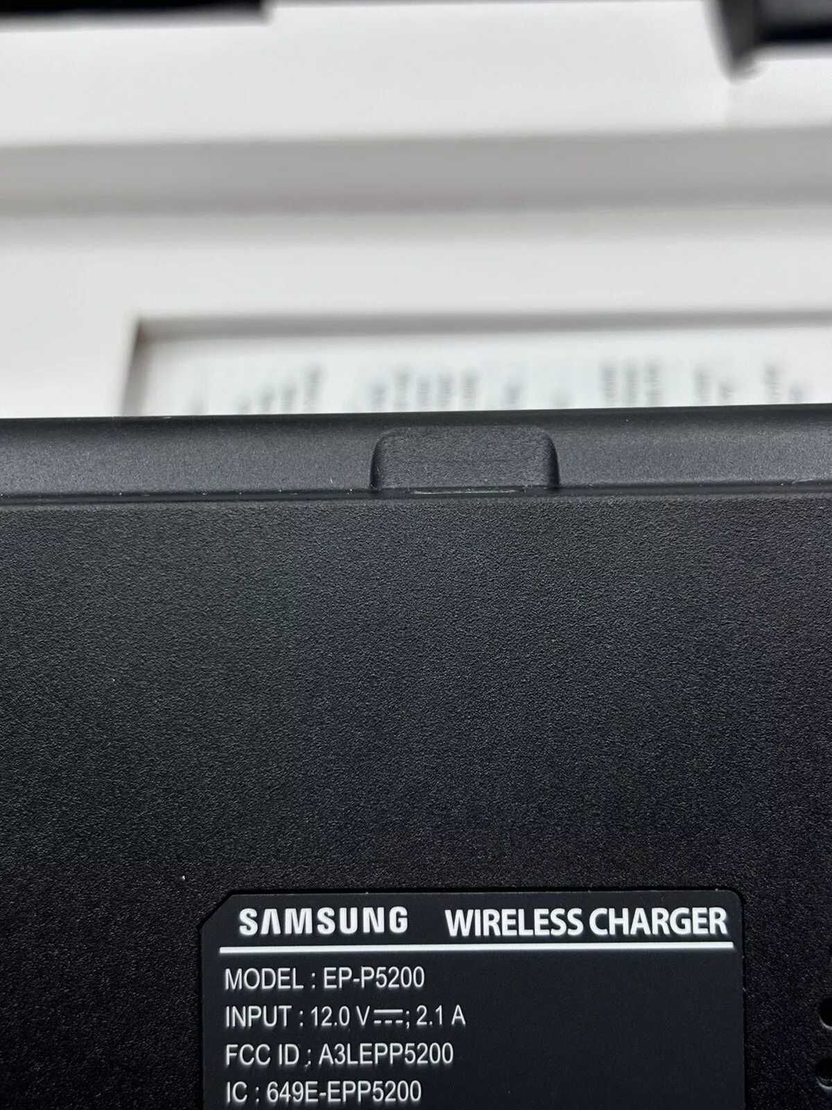 Беспроводная зарядка Samsung DUO Pad
