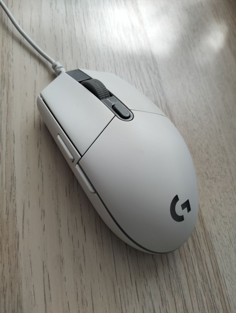 Мышка Logitech g102