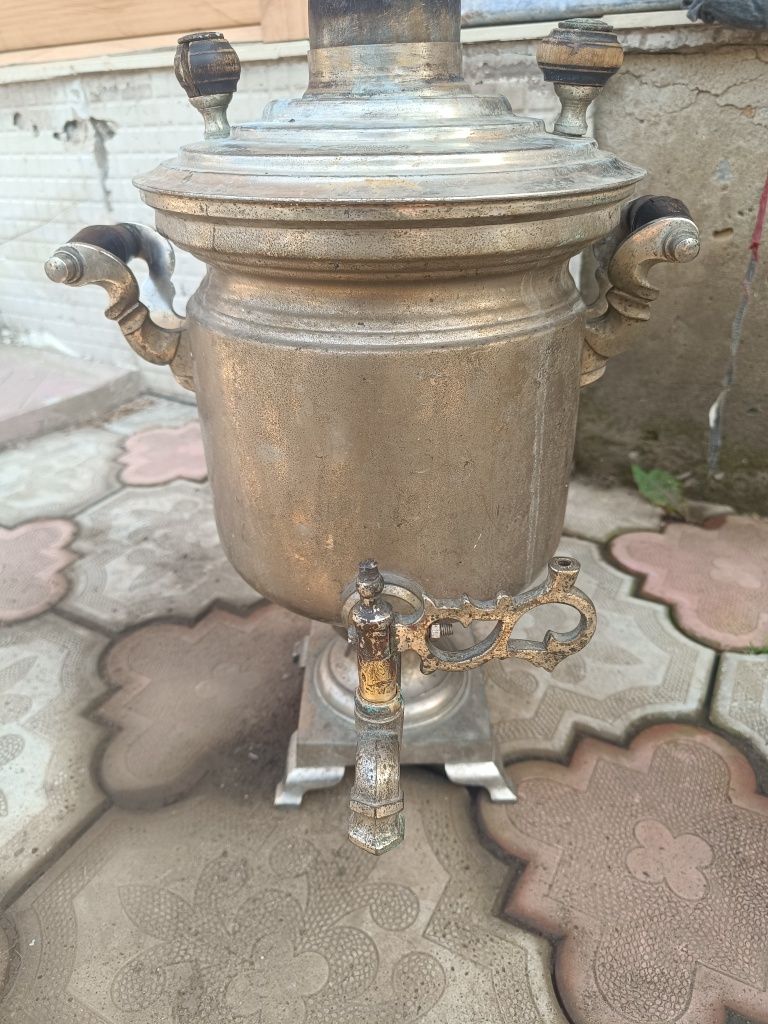Самовар на дровах.