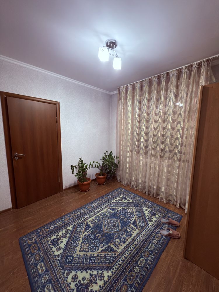 Большой дом с землей и хозяйством