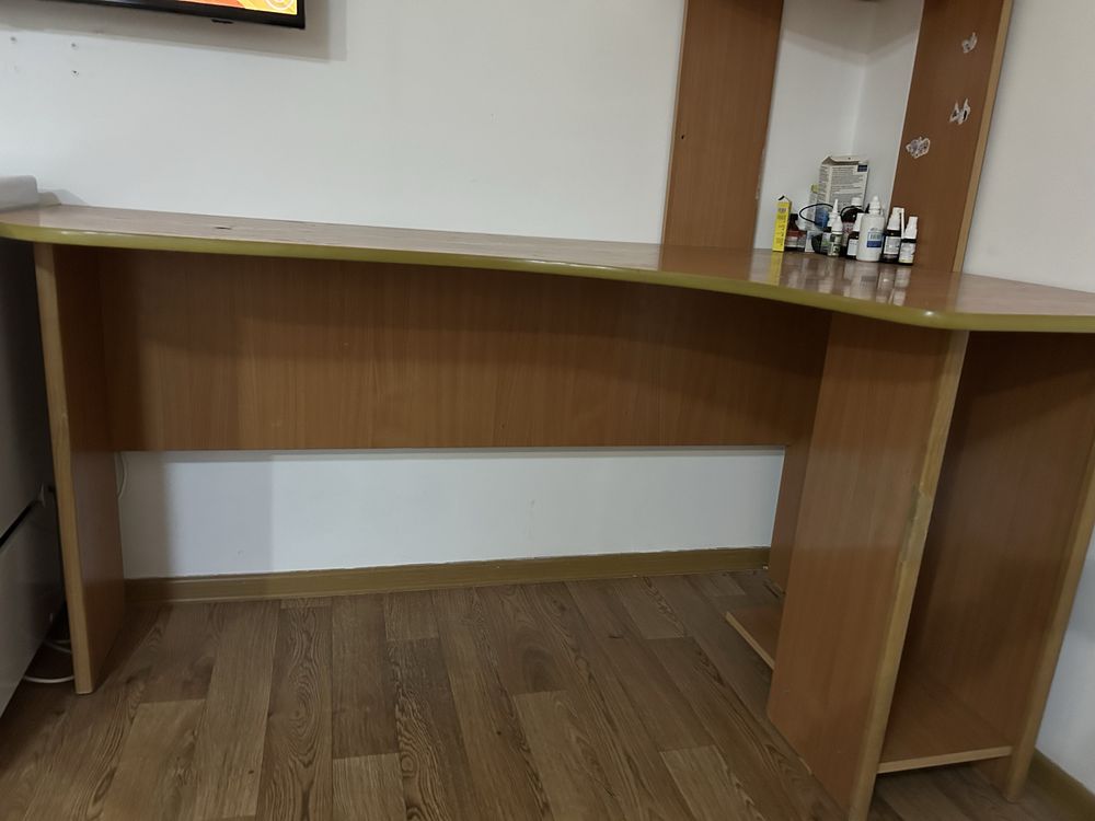 Стол компьютерный