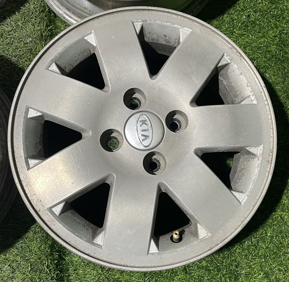 Продам диски R14 4x100 KIA Spectra