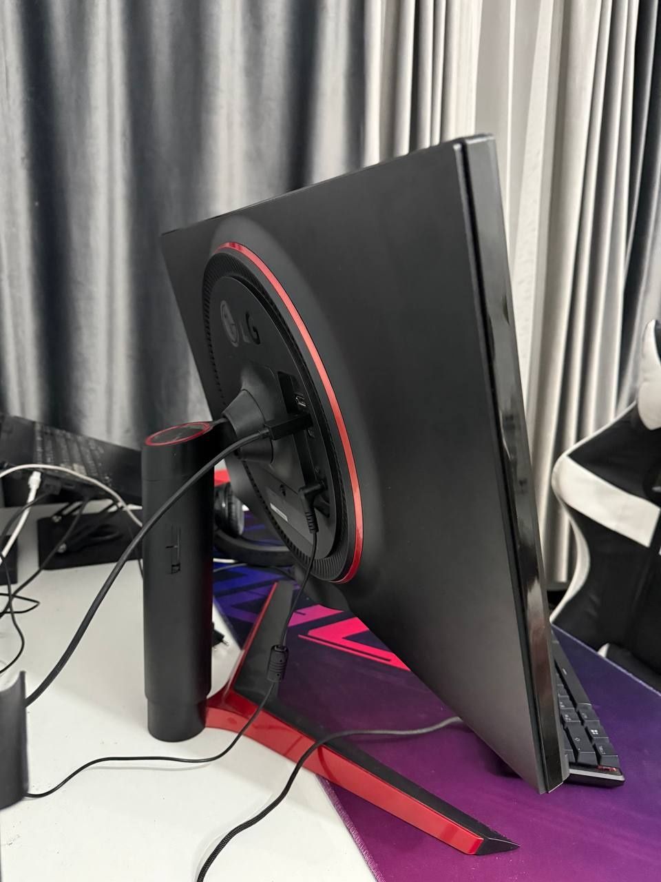 LG 27" 2K HDR10 монитор — идеально для игр и работы!