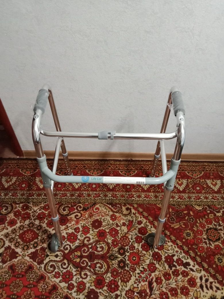 Ходунки для взрослых