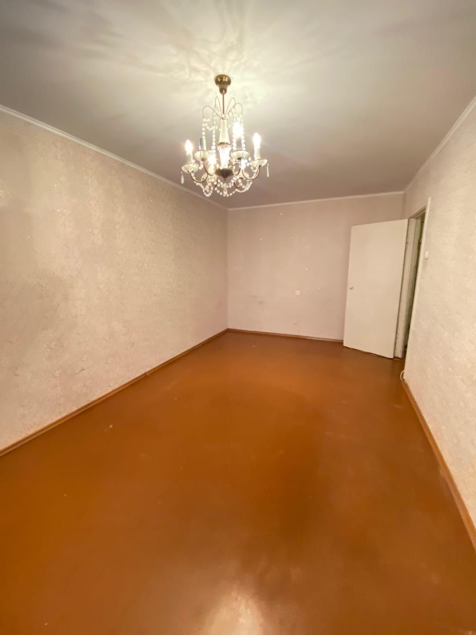 Продам 2 комнатную квартиру новой планировки,  19 мкр., КШГ.
