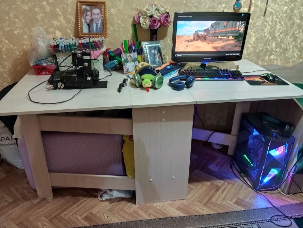 Продам стол-книжку