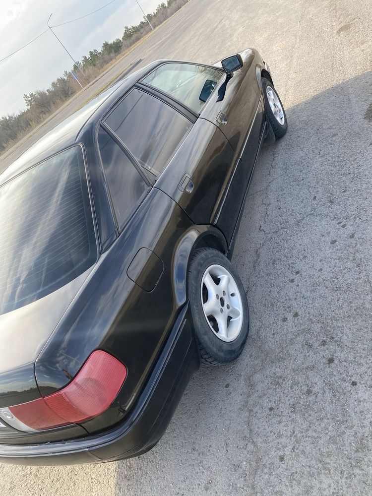 Продам ауди 80 б4