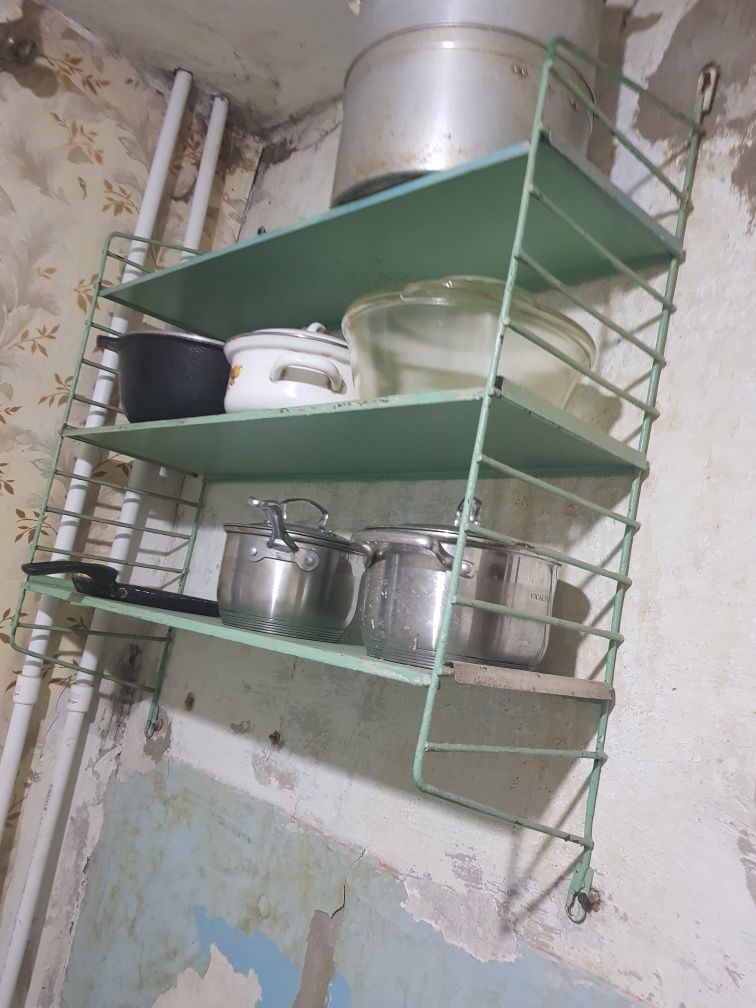 Плита шкаф баллон полки