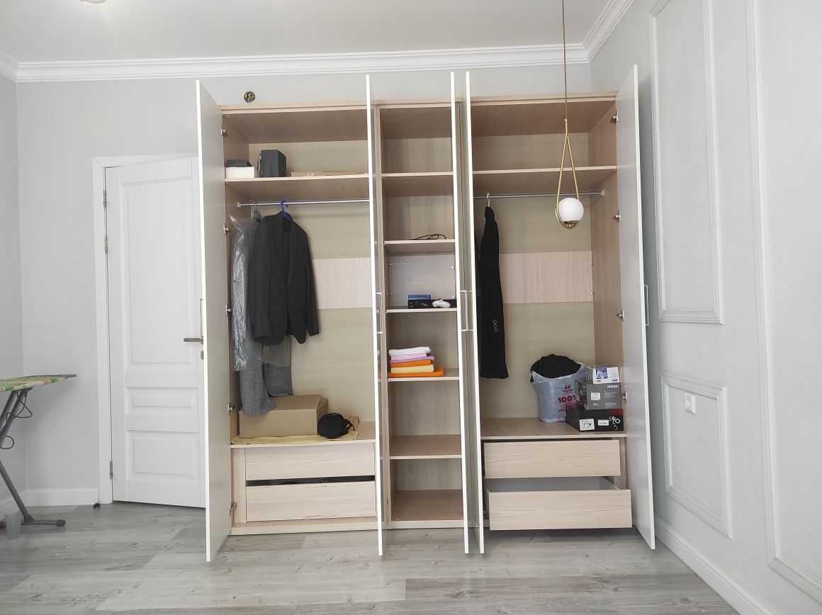 Продается шкаф для спальни