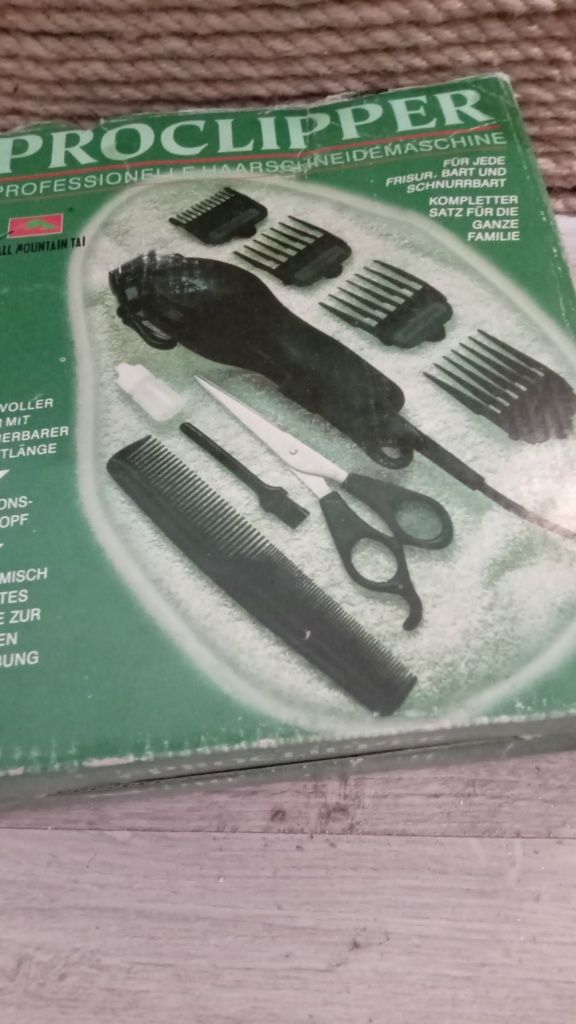 Машинка для стрижки на запчасти.