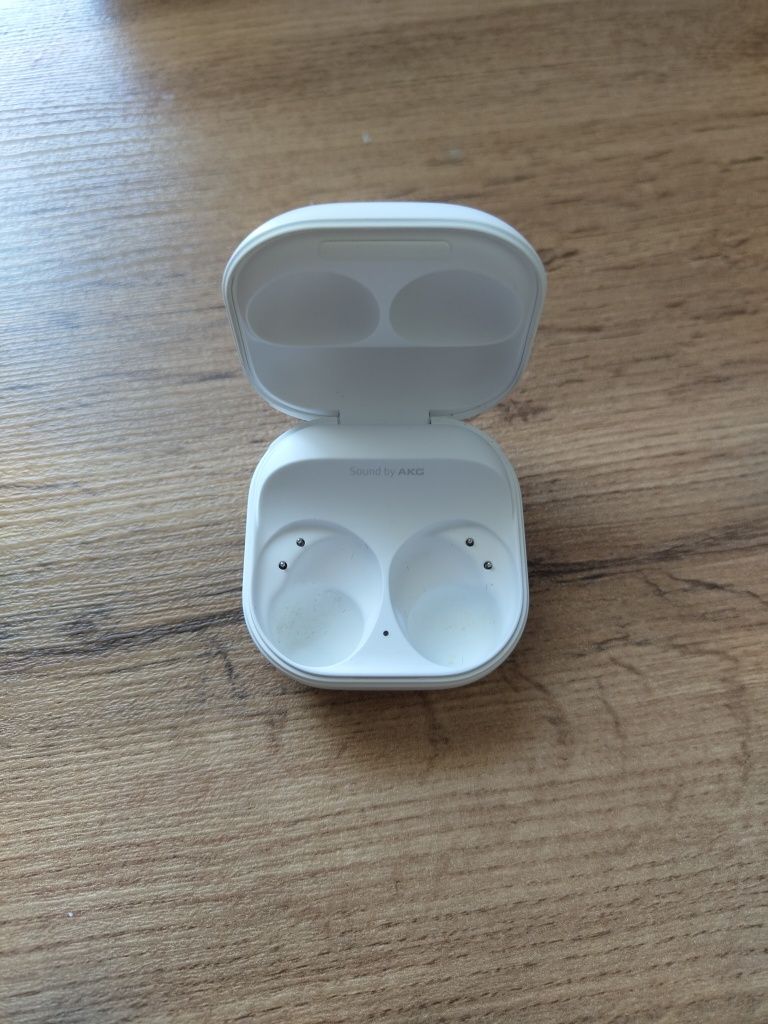Кейс от galaxy buds 2 pro