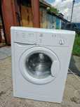 Продам стиральную машину indesit на запчасти