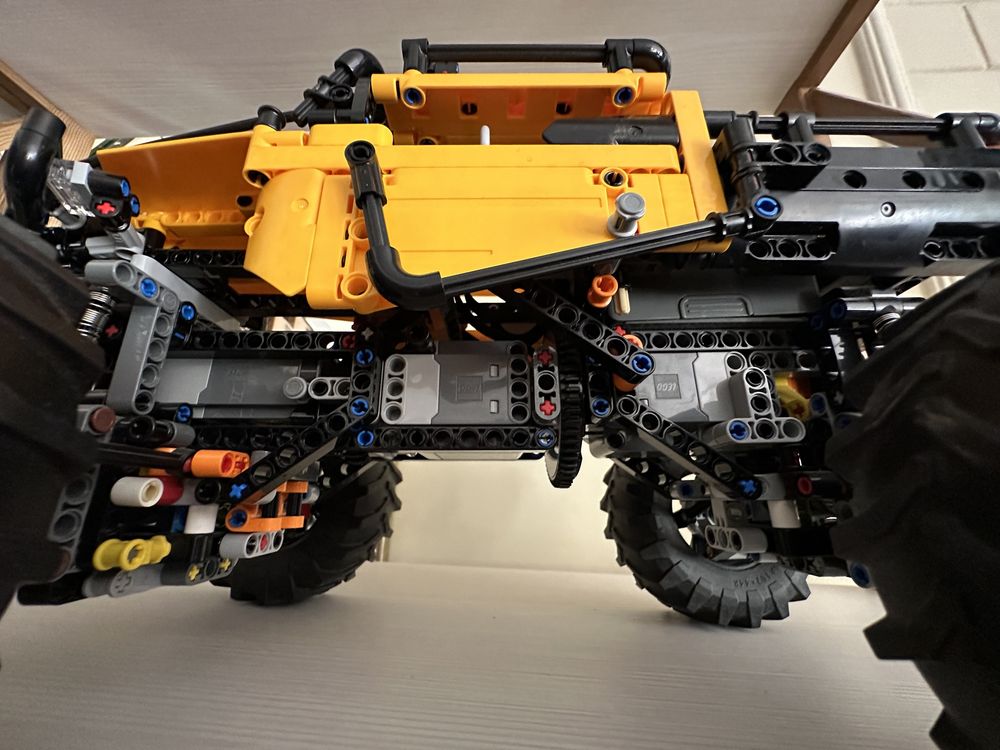 4X4 X-treme Off-Roader